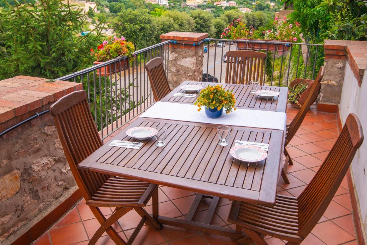 Torre Caetana Bed and Breakfast Minturno Buitenkant foto