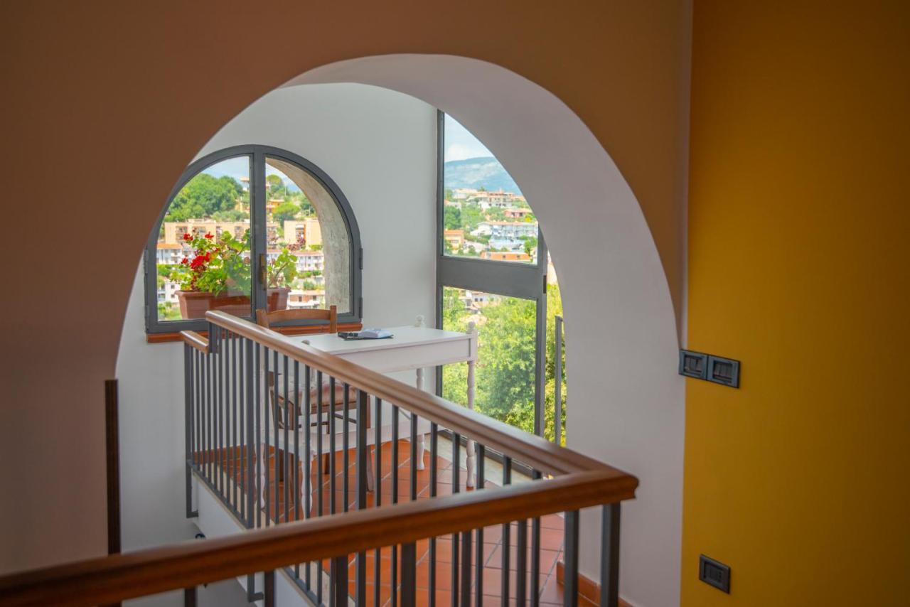 Torre Caetana Bed and Breakfast Minturno Buitenkant foto